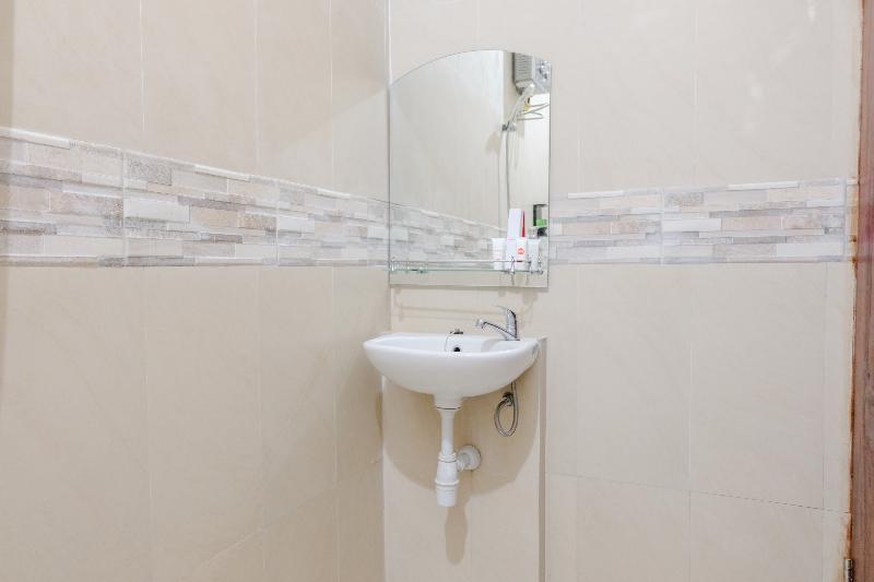 Oyo 1566 El Reyshi Family Residence - Oda