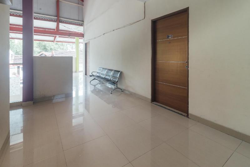 1448 Mangga Dua Guest House - Lobi