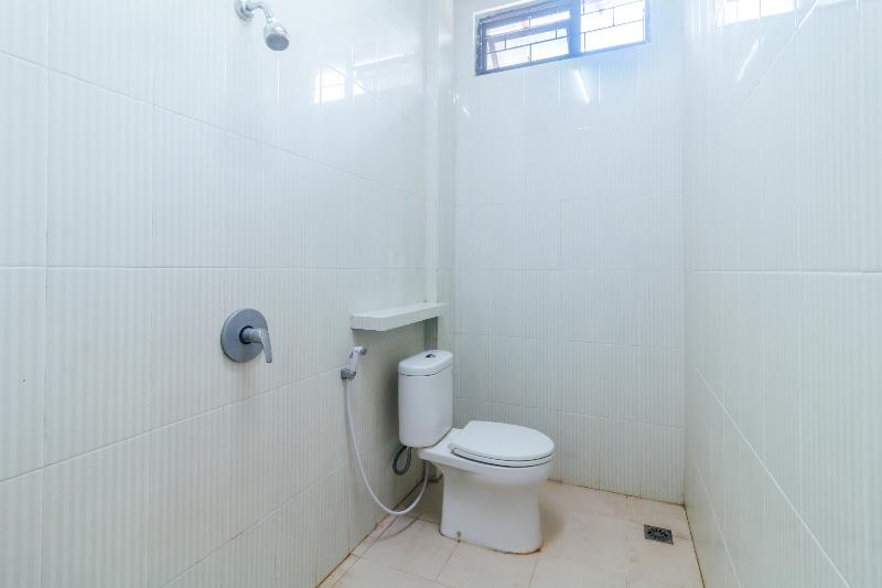 1448 Mangga Dua Guest House - Oda