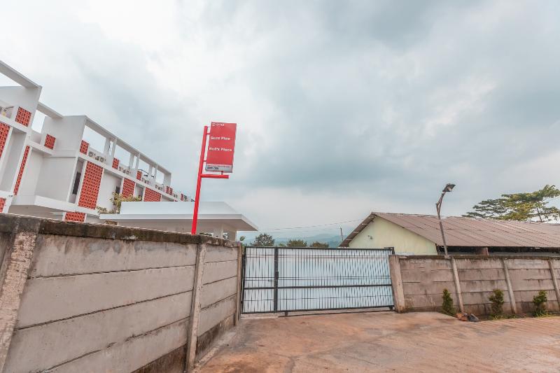 2233 Bell'S Place - Lobi
