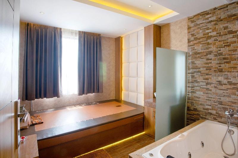 The Zuri Hotel Dumai - Aktivite