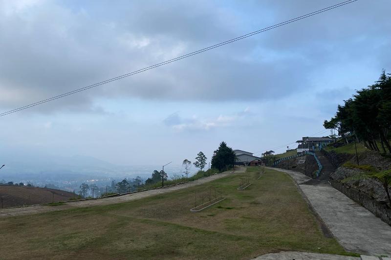 Puncak Darajat Highland by Zuzu - Genel
