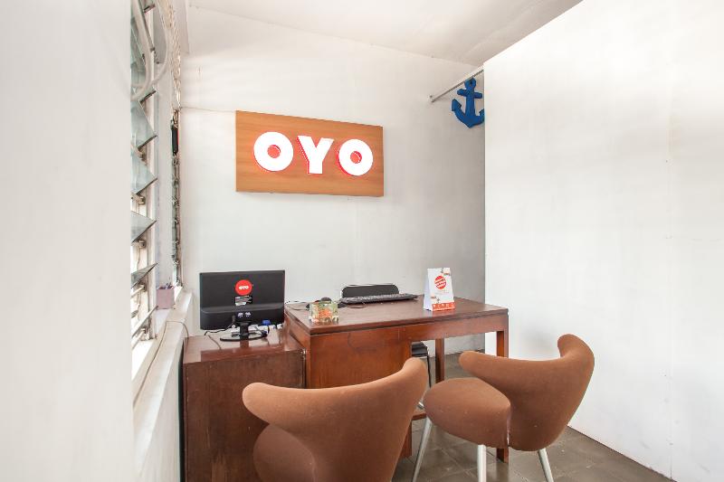Super OYO 1176 J3 Residence Syariah - Lobi