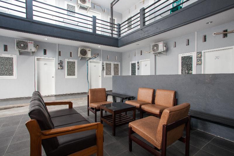 Super OYO 1176 J3 Residence Syariah - Lobi