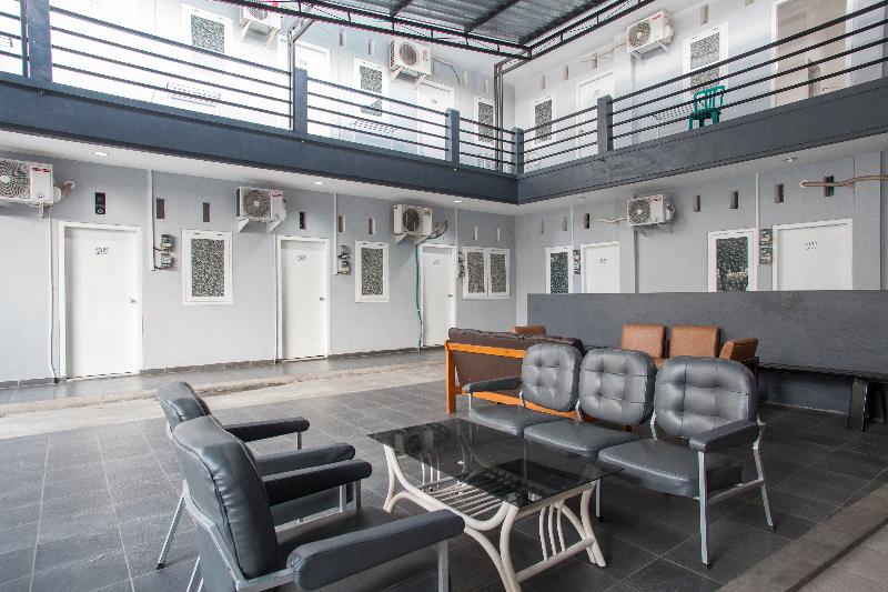 Super OYO 1176 J3 Residence Syariah - Lobi
