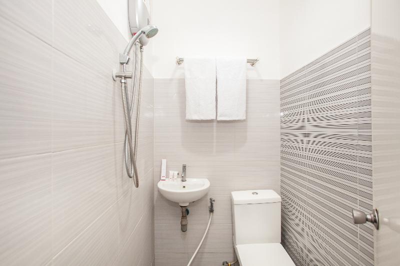 Super OYO 1176 J3 Residence Syariah - Oda