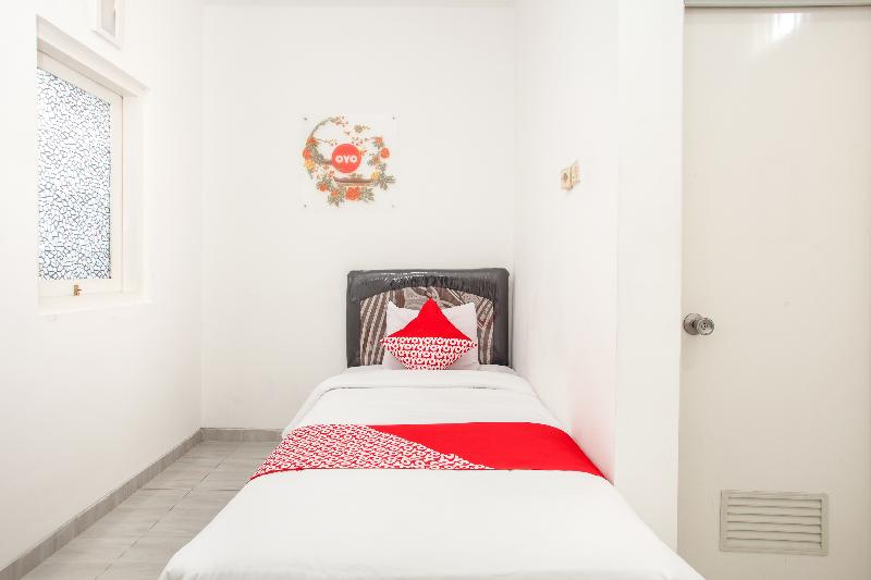 Super OYO 1176 J3 Residence Syariah - Oda