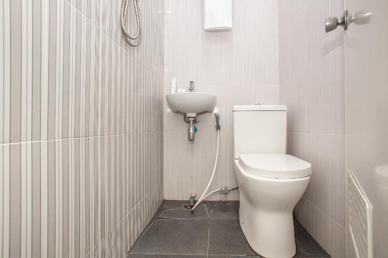 Super OYO 1176 J3 Residence Syariah - Oda