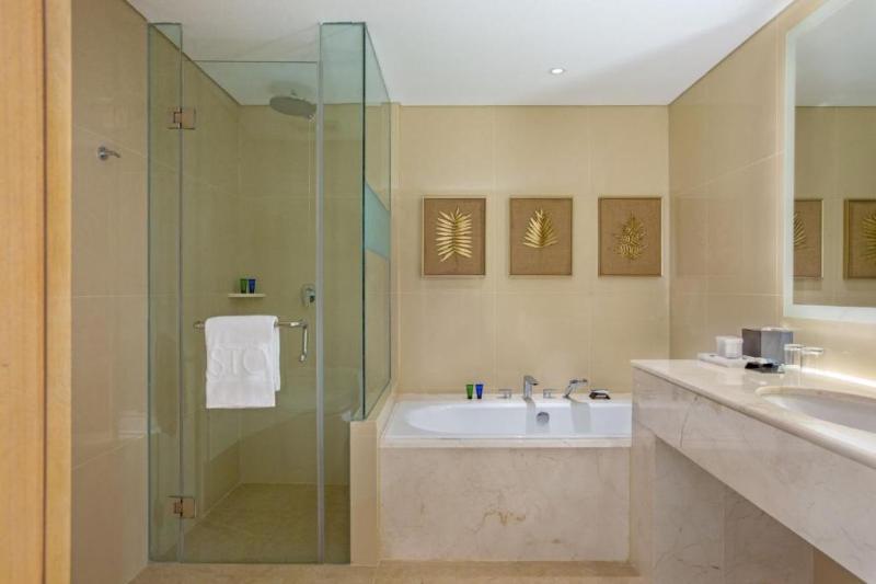 Aston Gresik Hotel & Conference Center - Oda
