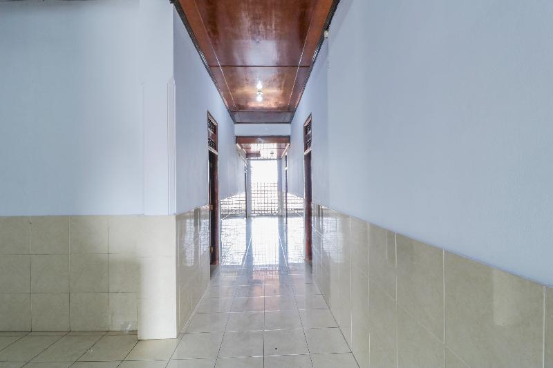 Super OYO 1952 Hotel Dewata Indah - Genel