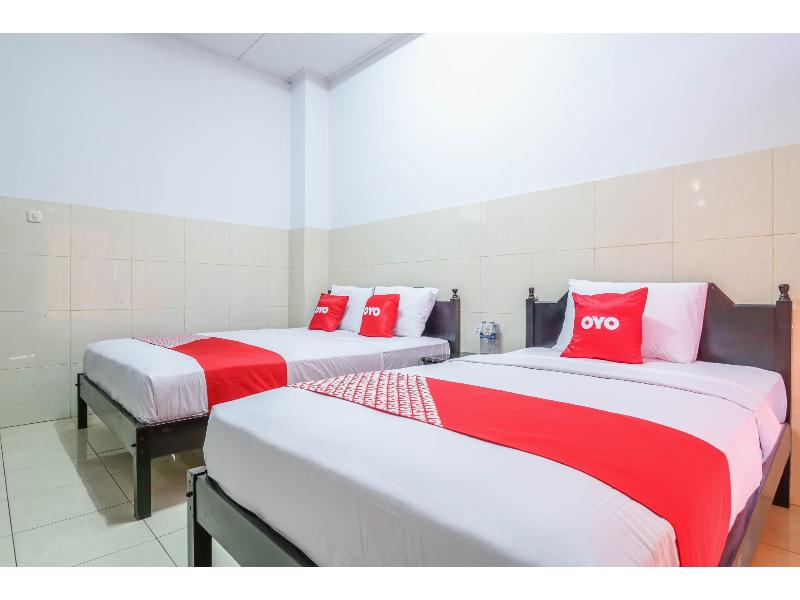 Super OYO 1952 Hotel Dewata Indah - Oda