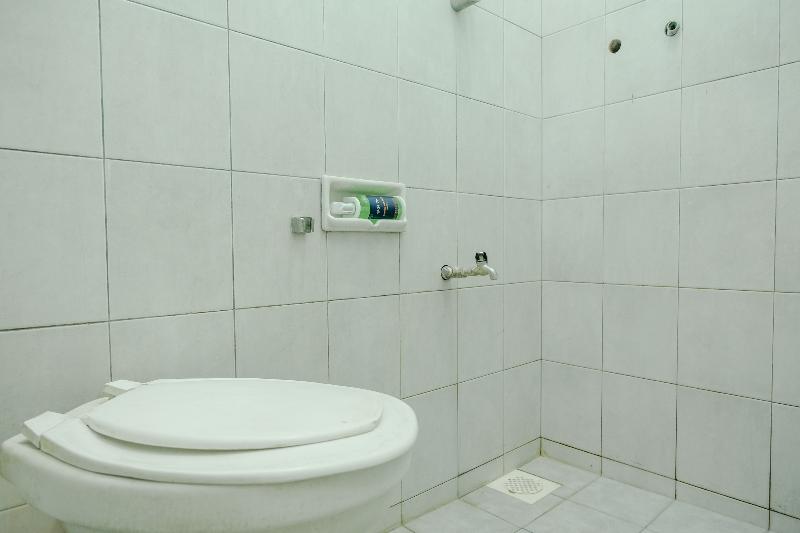 Spot On 2046 Villa Hardi - Oda