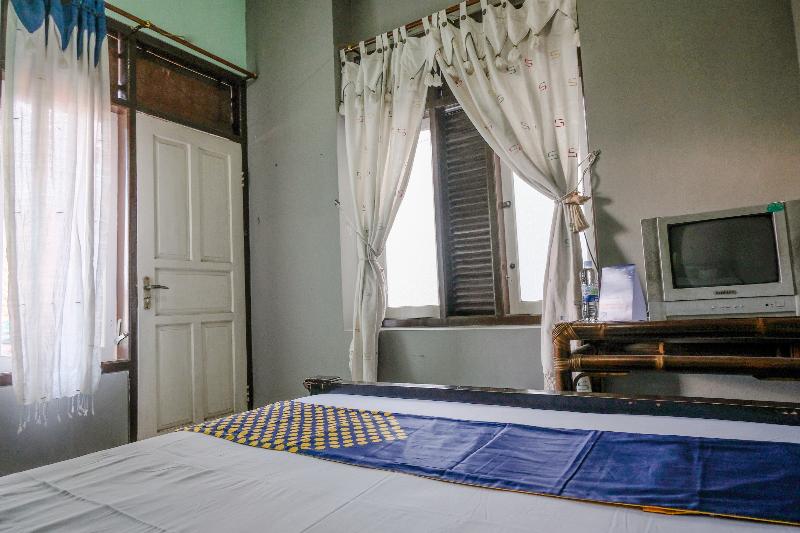 Spot On 2046 Villa Hardi - Oda