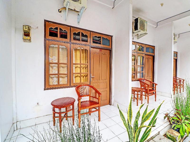 Oyo 1356 Gusti Residence - Lobi