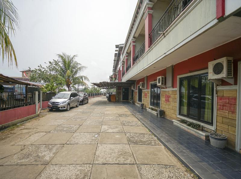 Oyo 1273 Hotel Belvena - Genel