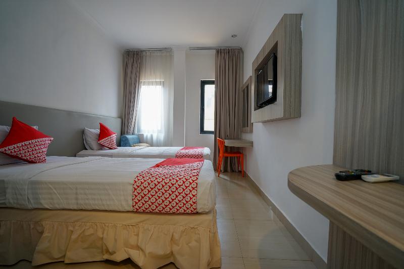Oyo 1273 Hotel Belvena - Oda