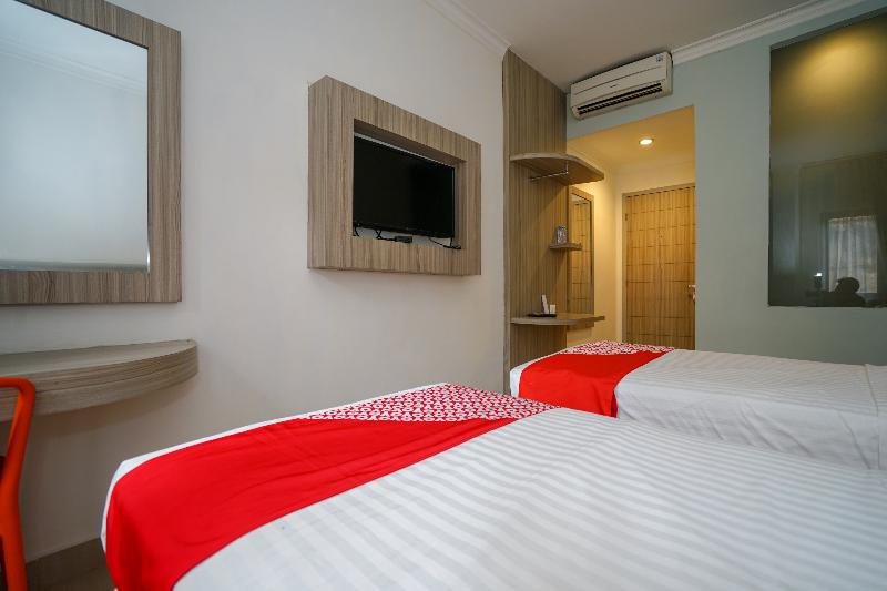 Oyo 1273 Hotel Belvena - Oda