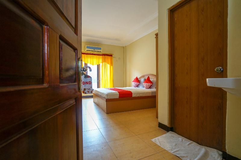Oyo 1273 Hotel Belvena - Oda