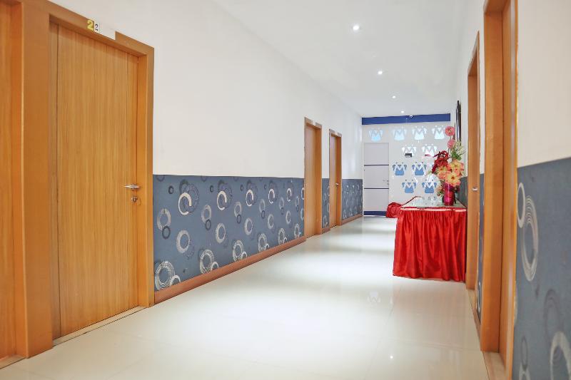 Oyo 1673 M Authentic Kost Man - Genel