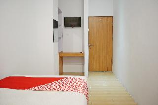 Oyo 1673 M Authentic Kost Man fotoÄŸrafÄ±