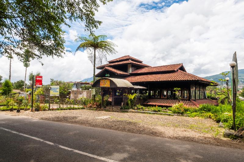 Rumah Kayu Cottage Syariah - Genel