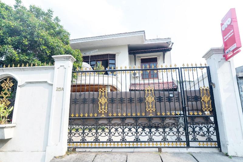 1421 Kasmaran Guest House - Genel