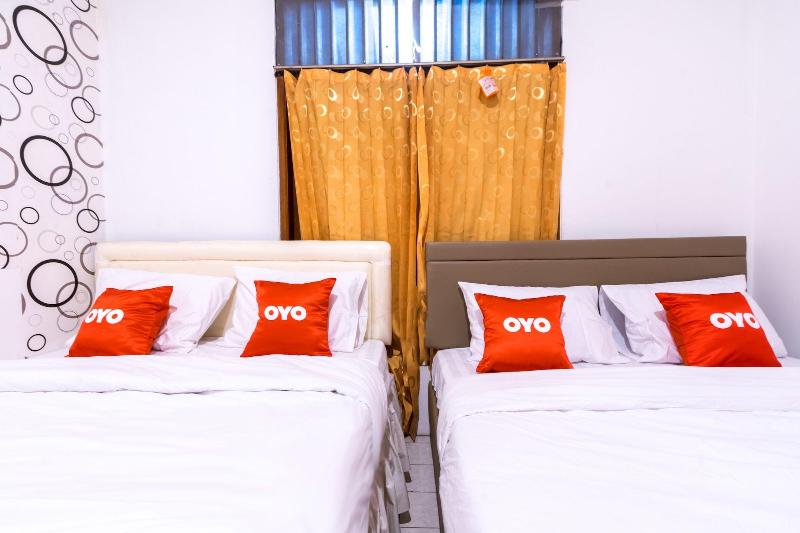 1421 Kasmaran Guest House - Oda