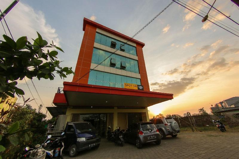 Pondok Bintang - Genel