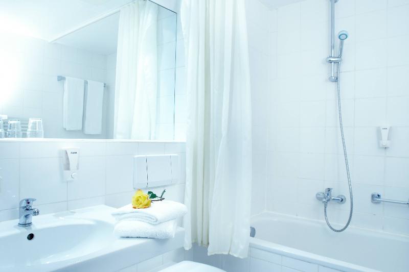 Hotel Domicil Hamburg by Golden Tulip - Oda