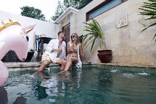 Ke Rensia Villas otel fotoğrafı