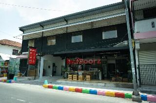 Formerly RedDoorz near Alun Alun Madiun fotoÄŸrafÄ±