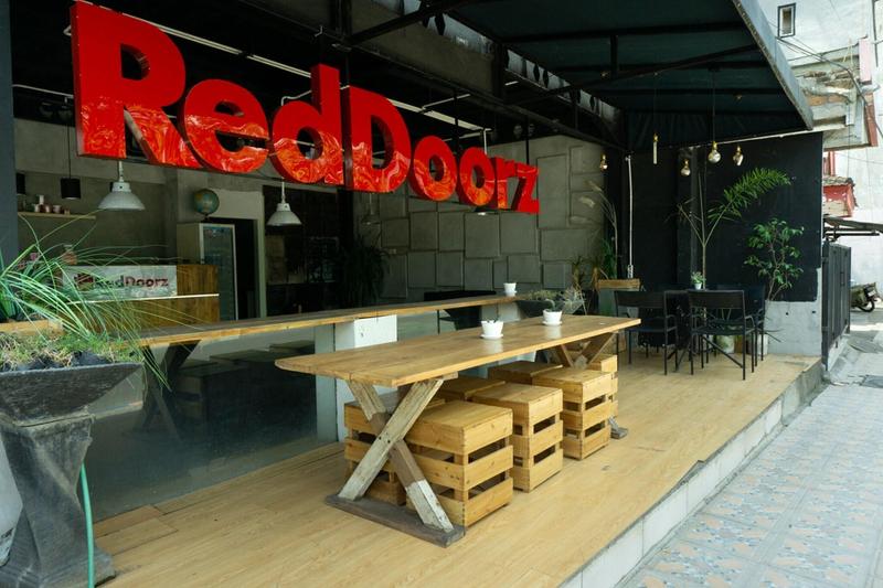 Formerly RedDoorz near Alun Alun Madiun - Genel