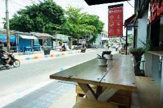 Formerly RedDoorz near Alun Alun Madiun fotoÄŸrafÄ±