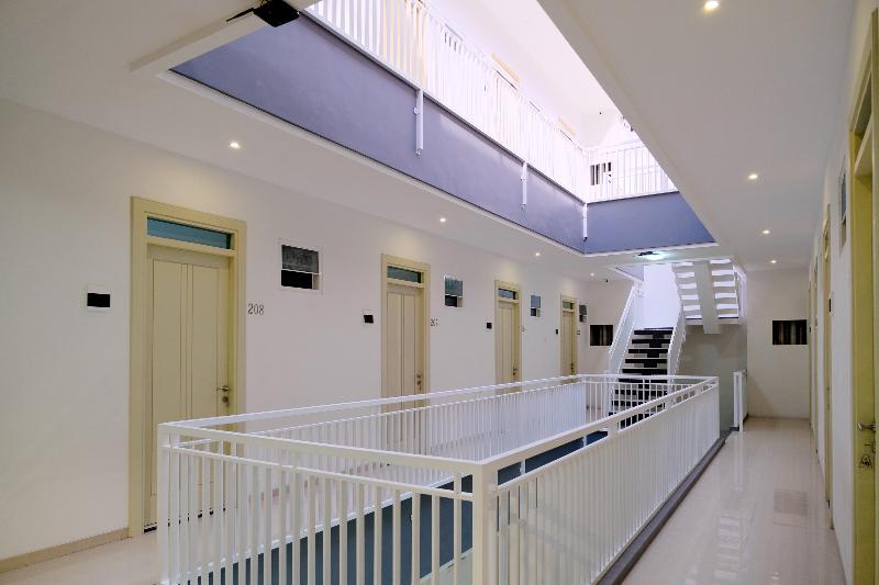 1665 Aurila Homestay Syariah - Genel