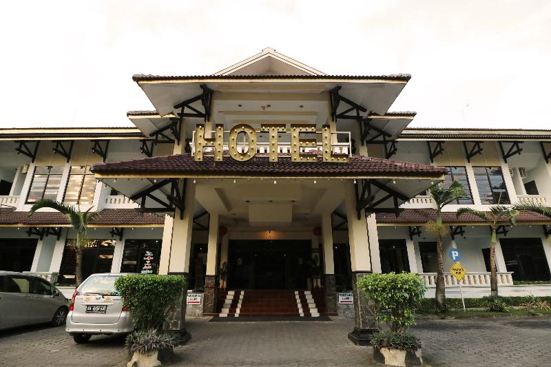 Hotel Wisata by ZUZU - Genel