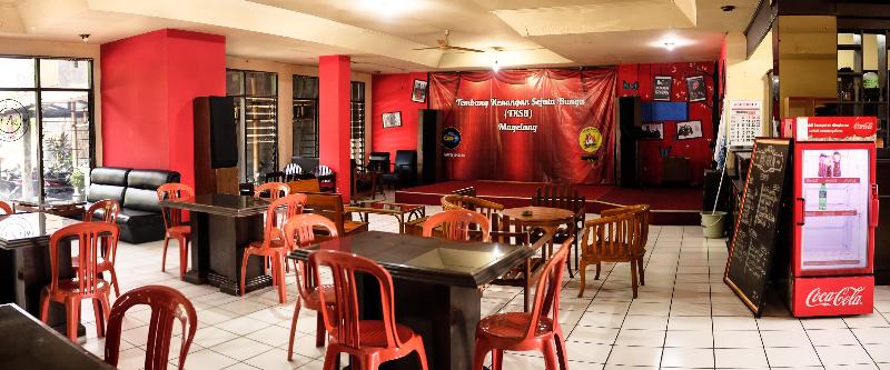 Hotel Wisata by ZUZU - Restoran