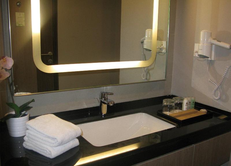 Gammara Hotel Makassar - Oda