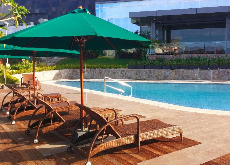 Gammara Hotel Makassar - Havuz