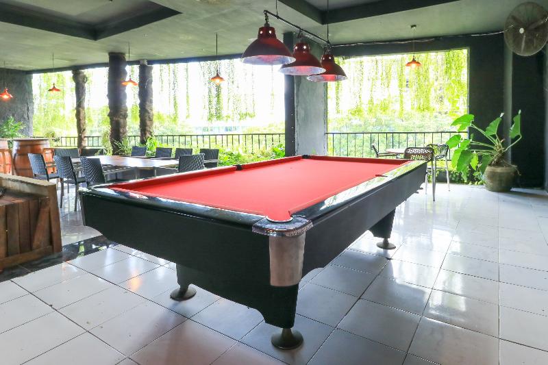 Labuana Homestay and Cafe Garden Makassar by ZUZU - Toplantı