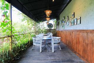 Labuana Homestay and Cafe Garden Makassar by ZUZU fotoÄŸrafÄ±