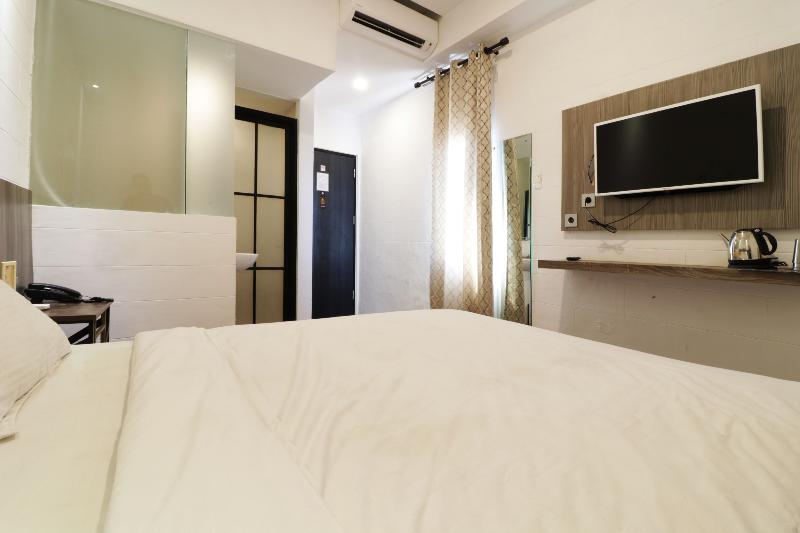 Hotel Sanrina Makassar by ZUZU - Oda