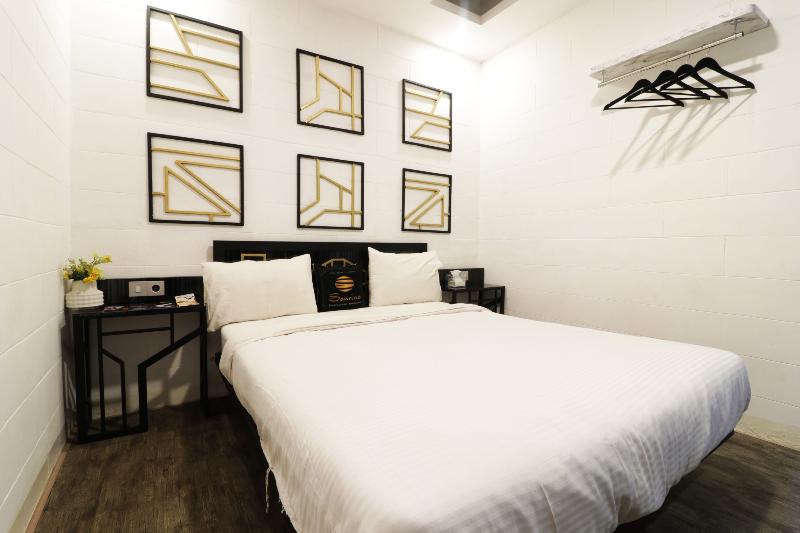 Hotel Sanrina Makassar by ZUZU - Oda