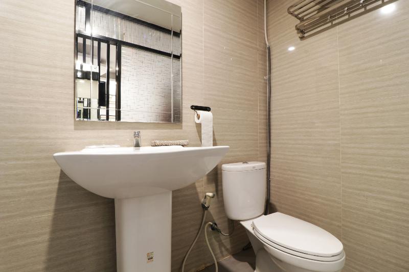 Hotel Sanrina Makassar by ZUZU - Oda