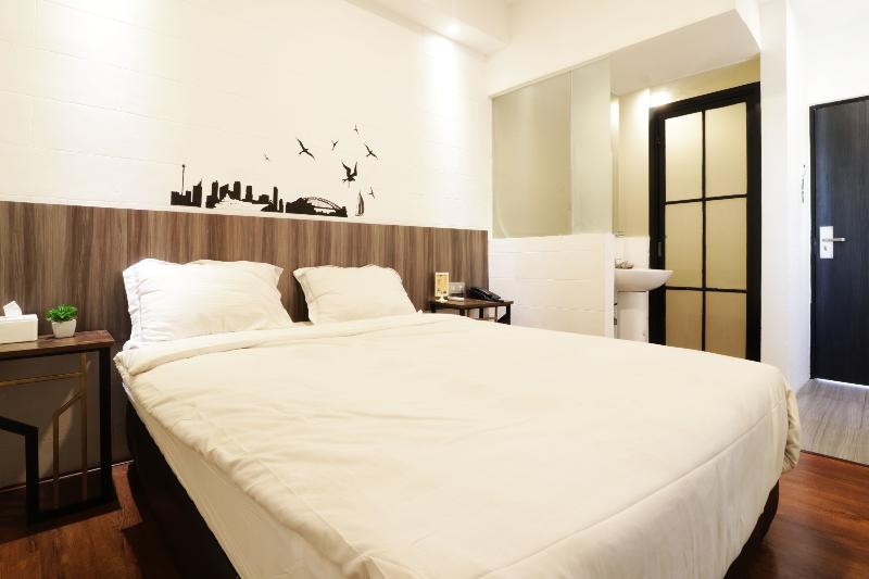 Hotel Sanrina Makassar by ZUZU - Oda