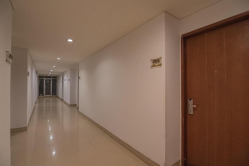 Formerly RedDoorz Premium near Paris Van Java Mall - Lobi