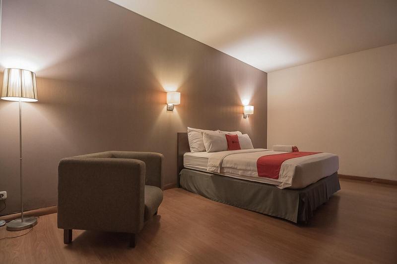 Formerly RedDoorz Premium near Paris Van Java Mall - Oda