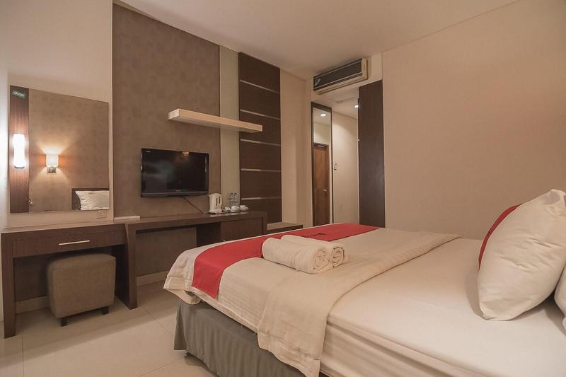 Formerly RedDoorz Premium near Paris Van Java Mall - Oda