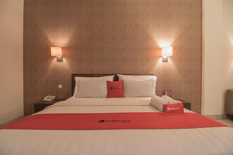 Formerly RedDoorz Premium near Paris Van Java Mall - Oda