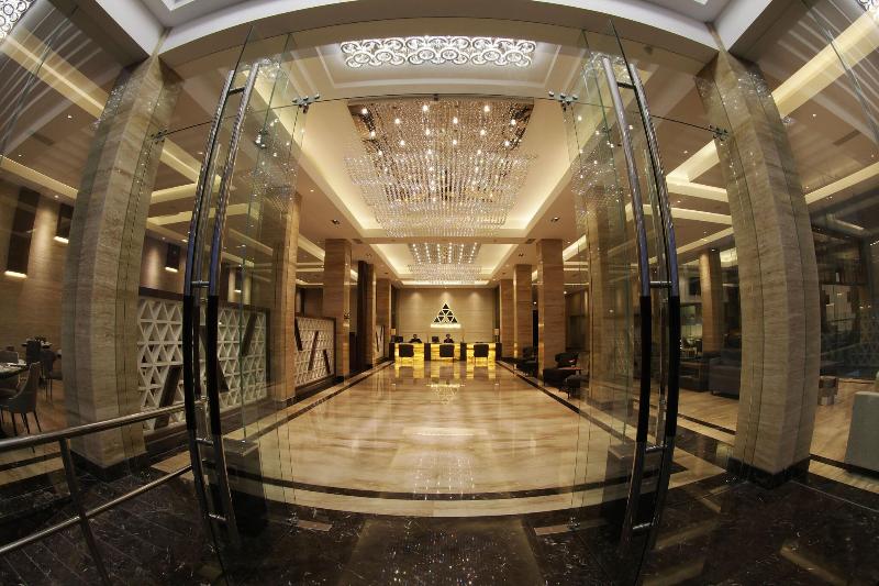 Pyramid Suites Banjarmasin - Genel