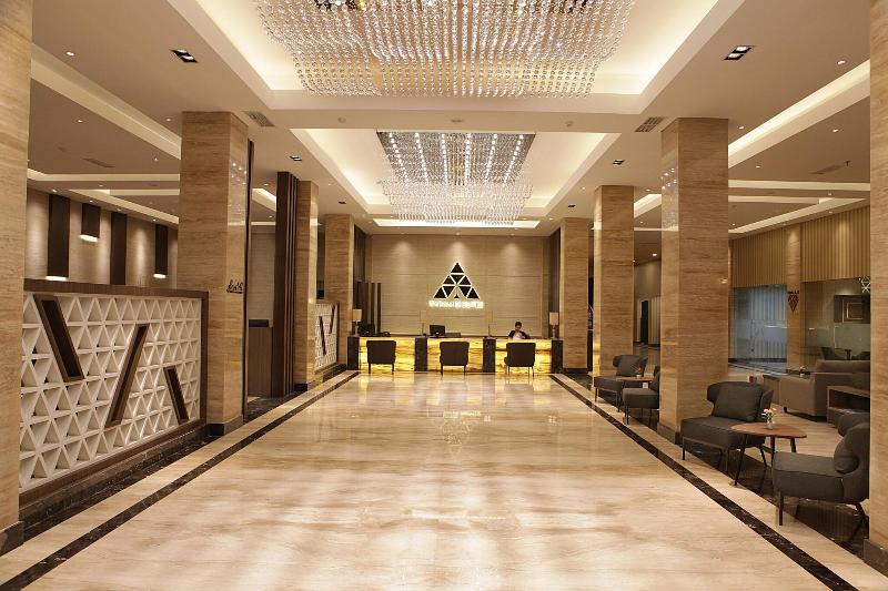 Pyramid Suites Banjarmasin - Genel